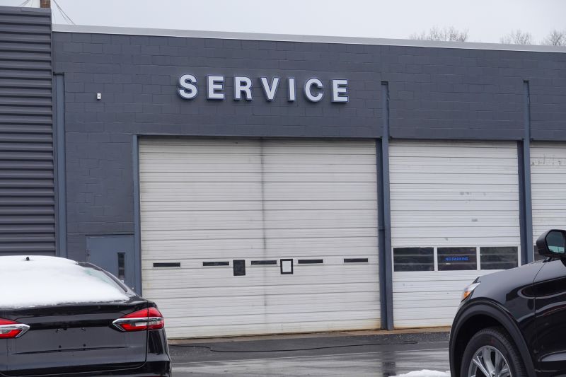 Commercial Garage Door Service in Arlington, VA